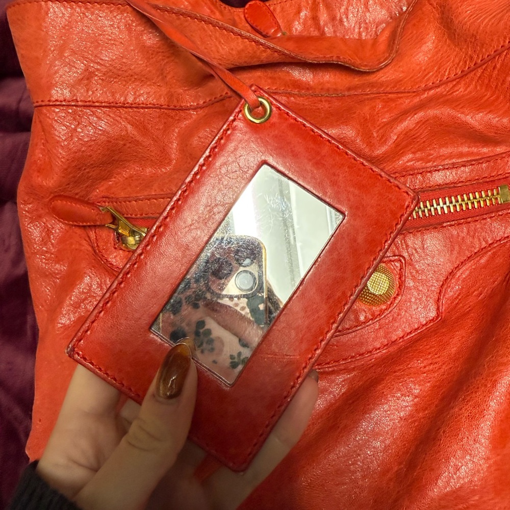 Balenciaga Red Tote Bag - Picture 6 of 7